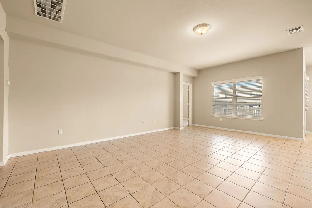 110 DENTON DRIVE Hutto, TX 78634