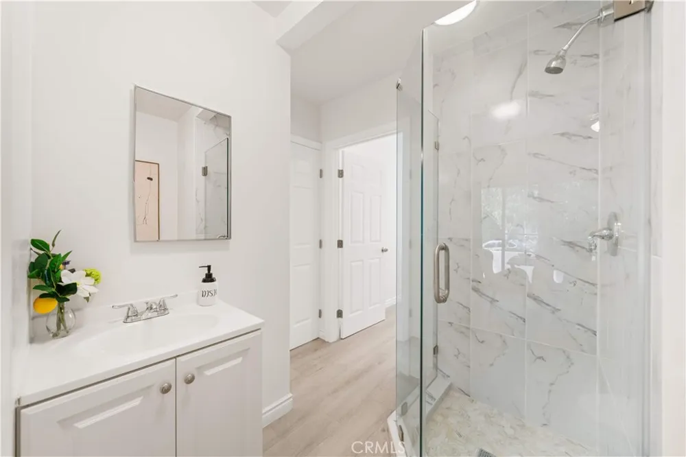 1953 S Los Robles San Marino, CA 91108