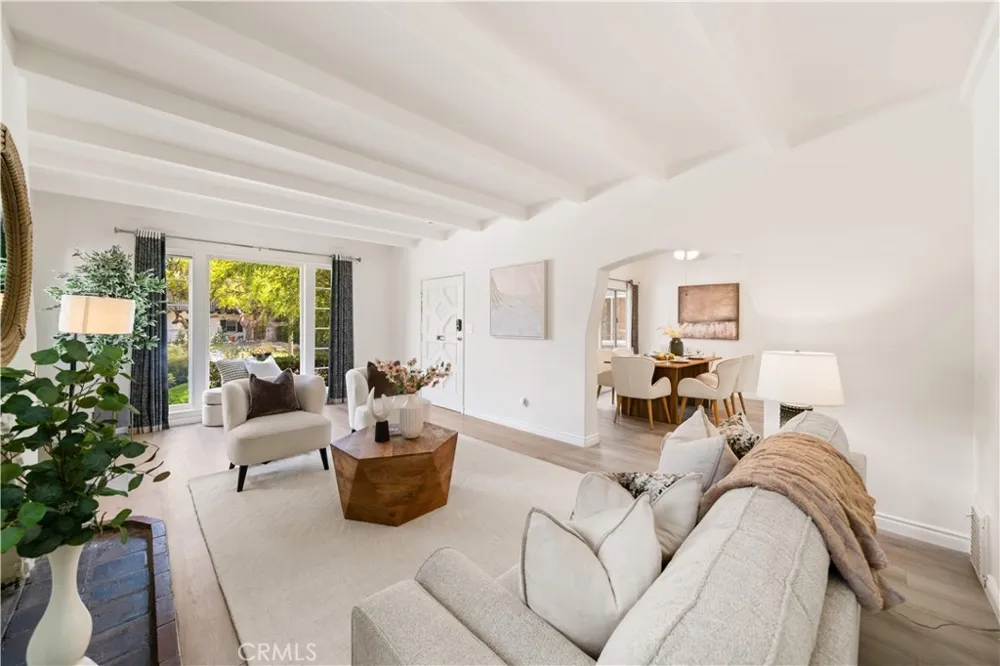 1953 S Los Robles San Marino, CA 91108
