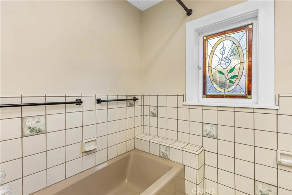 618 Cypress Circle Redlands, CA 92373