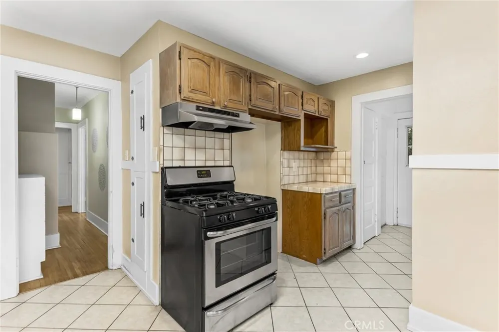 618 Cypress Circle Redlands, CA 92373