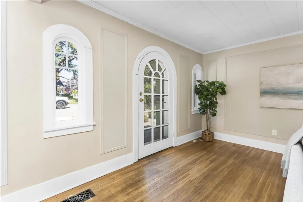 618 Cypress Circle Redlands, CA 92373