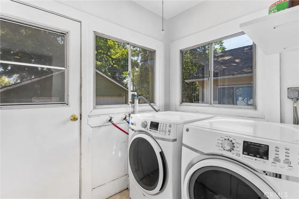 618 Cypress Circle Redlands, CA 92373