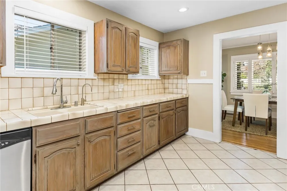 618 Cypress Circle Redlands, CA 92373