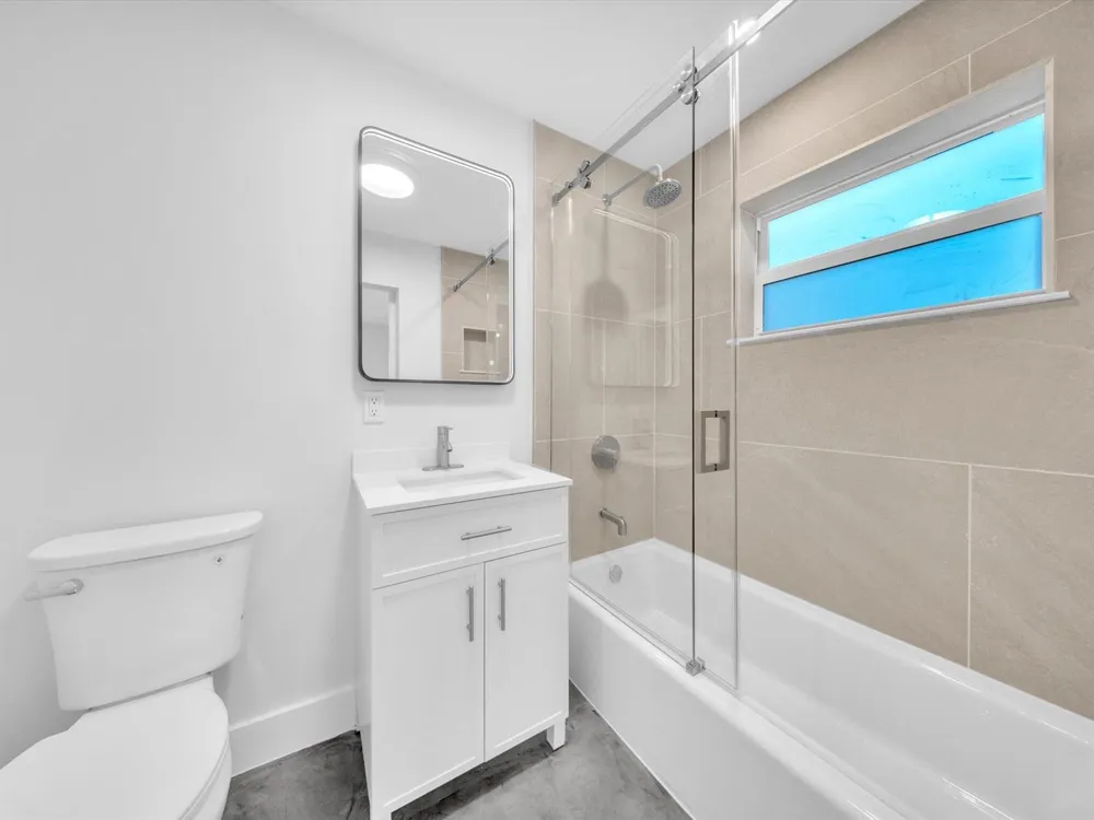 1721 16th Court Hollywood, FL 33020