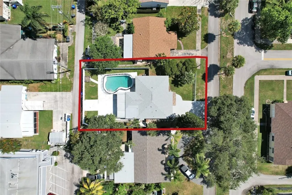 1721 16th Court Hollywood, FL 33020