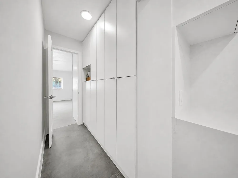 1721 16th Court Hollywood, FL 33020