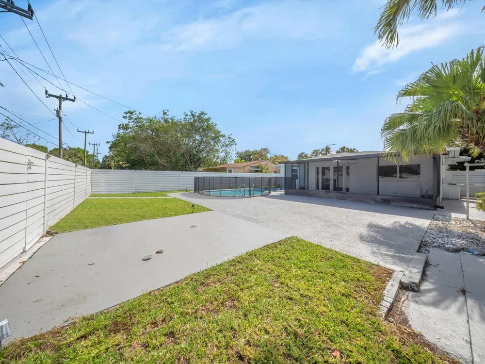 1721 16th Court Hollywood, FL 33020