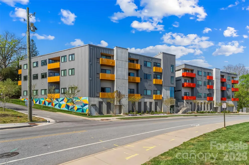 68 Craven Street #312 Asheville, NC 28806