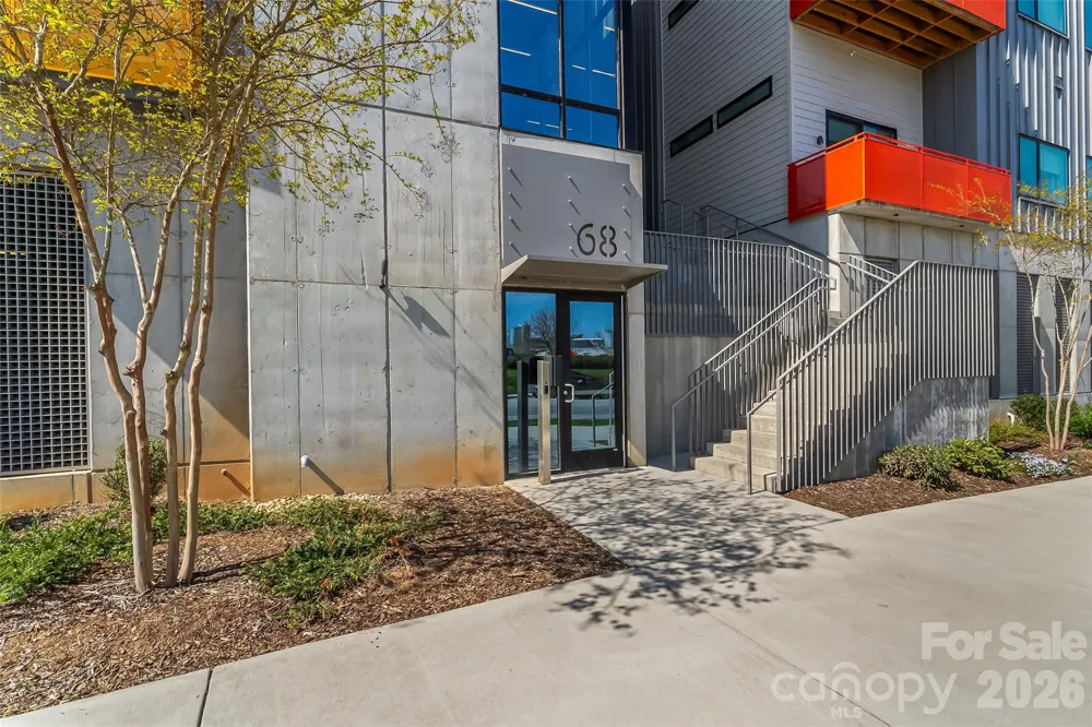 68 Craven Street #312 Asheville, NC 28806
