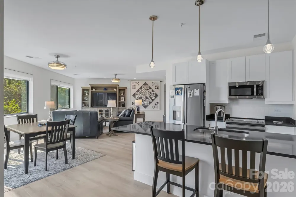 68 Craven Street #312 Asheville, NC 28806