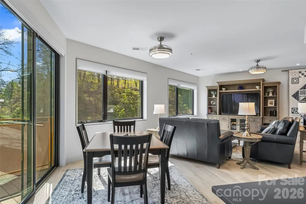 68 Craven Street #312 Asheville, NC 28806