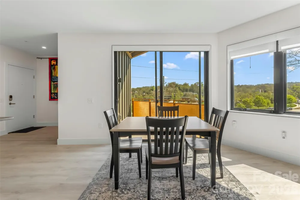 68 Craven Street #312 Asheville, NC 28806