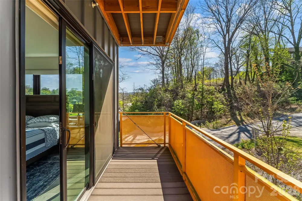 68 Craven Street #312 Asheville, NC 28806