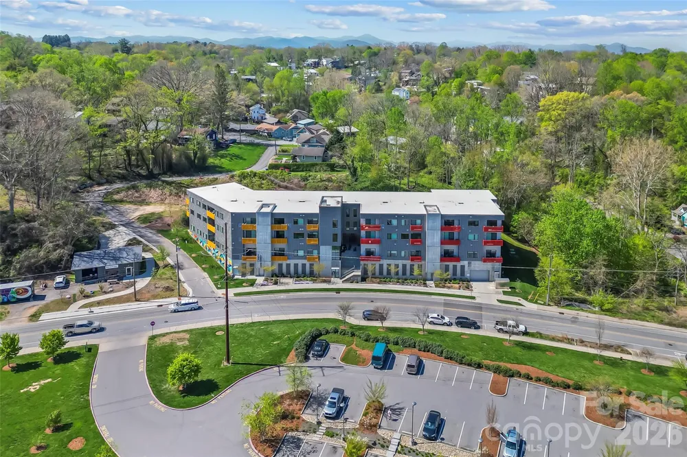 68 Craven Street #312 Asheville, NC 28806