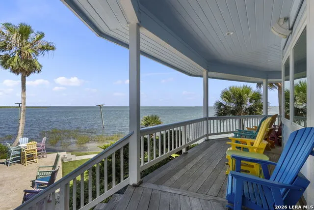 140 BAY HARBOR DR Aransas Pass, TX 78336