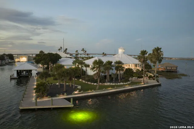 140 BAY HARBOR DR Aransas Pass, TX 78336