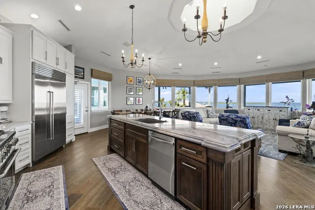 140 BAY HARBOR DR Aransas Pass, TX 78336