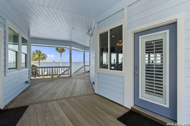 140 BAY HARBOR DR Aransas Pass, TX 78336