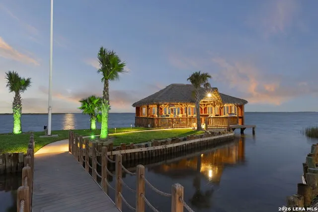 140 BAY HARBOR DR Aransas Pass, TX 78336