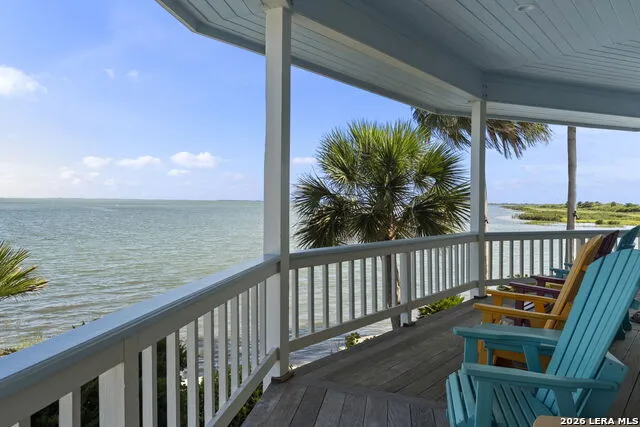 140 BAY HARBOR DR Aransas Pass, TX 78336