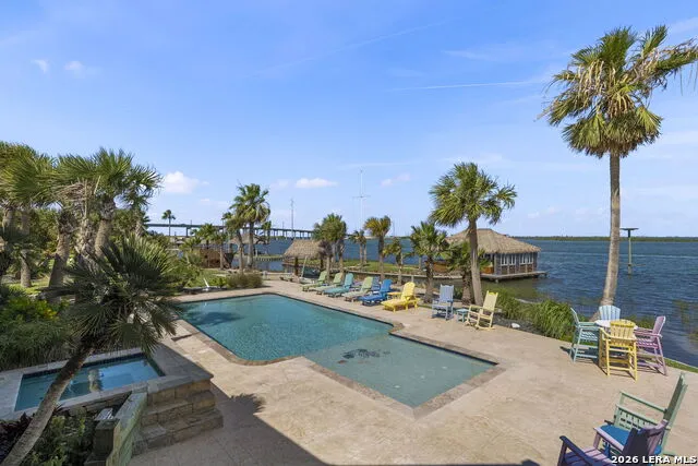 140 BAY HARBOR DR Aransas Pass, TX 78336