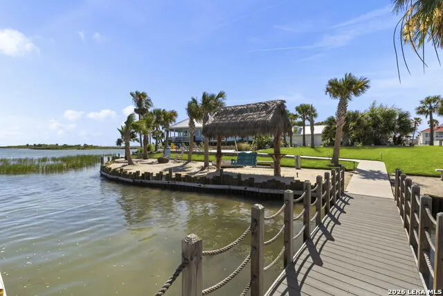 140 BAY HARBOR DR Aransas Pass, TX 78336