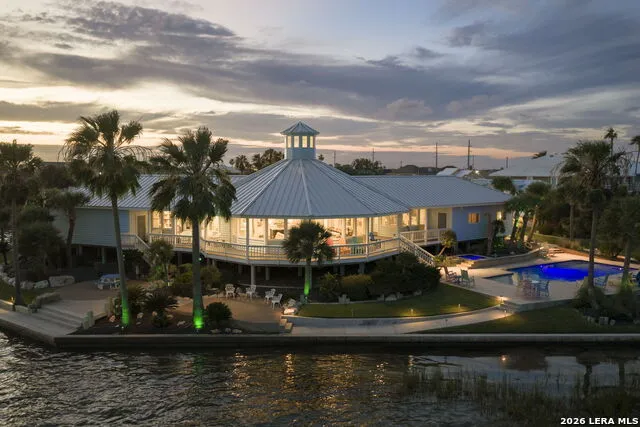 140 BAY HARBOR DR Aransas Pass, TX 78336