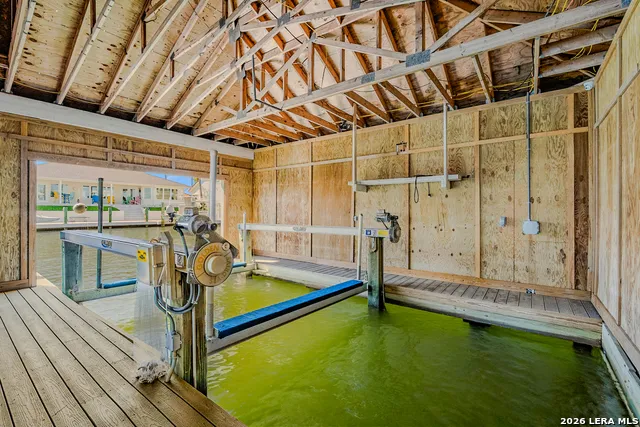 140 BAY HARBOR DR Aransas Pass, TX 78336