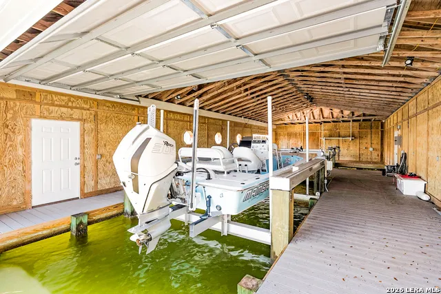 140 BAY HARBOR DR Aransas Pass, TX 78336