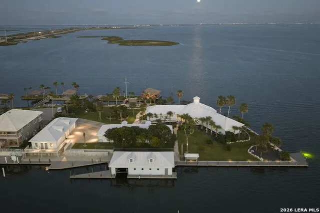 140 BAY HARBOR DR Aransas Pass, TX 78336
