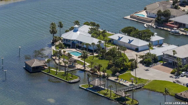 140 BAY HARBOR DR Aransas Pass, TX 78336