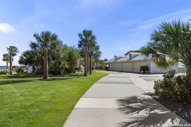 140 BAY HARBOR DR Aransas Pass, TX 78336