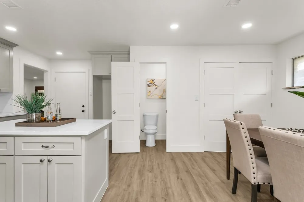 10623 Mccree Road Dallas, TX 75238
