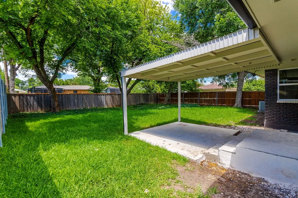10623 Mccree Road Dallas, TX 75238