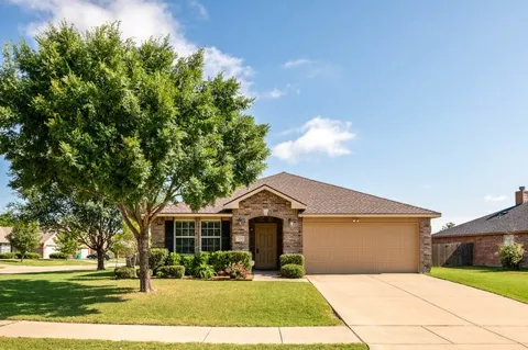 25 Larkspur Drive