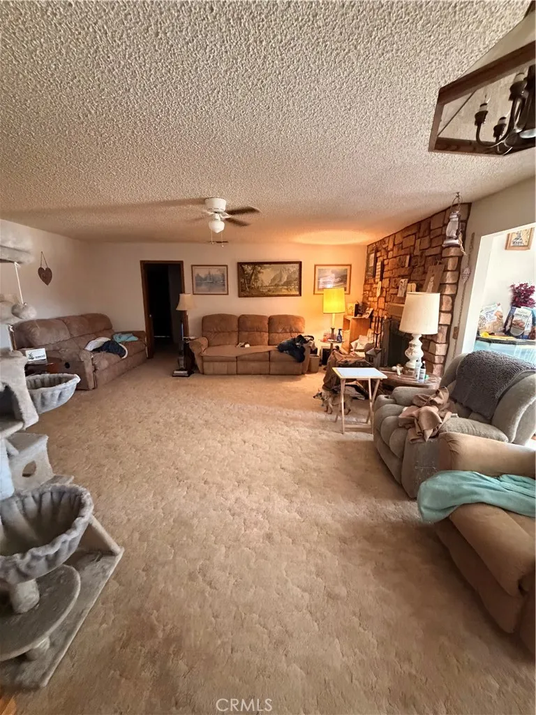 10646 Orchard Lucerne Valley, CA 92356