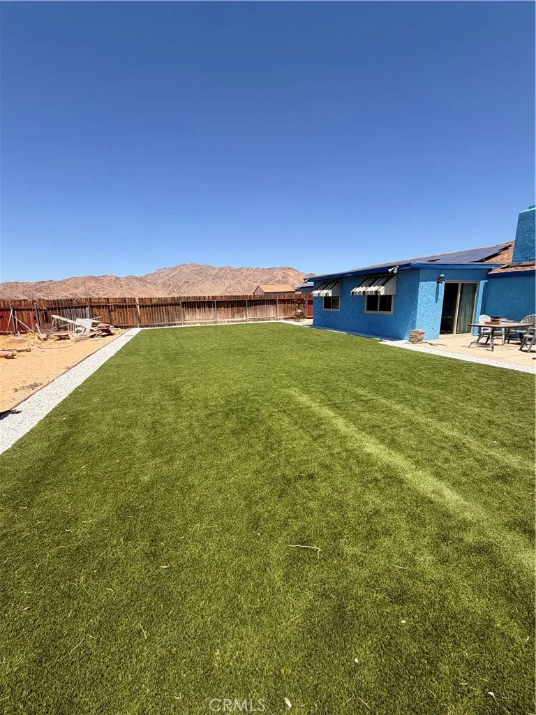 10646 Orchard Lucerne Valley, CA 92356