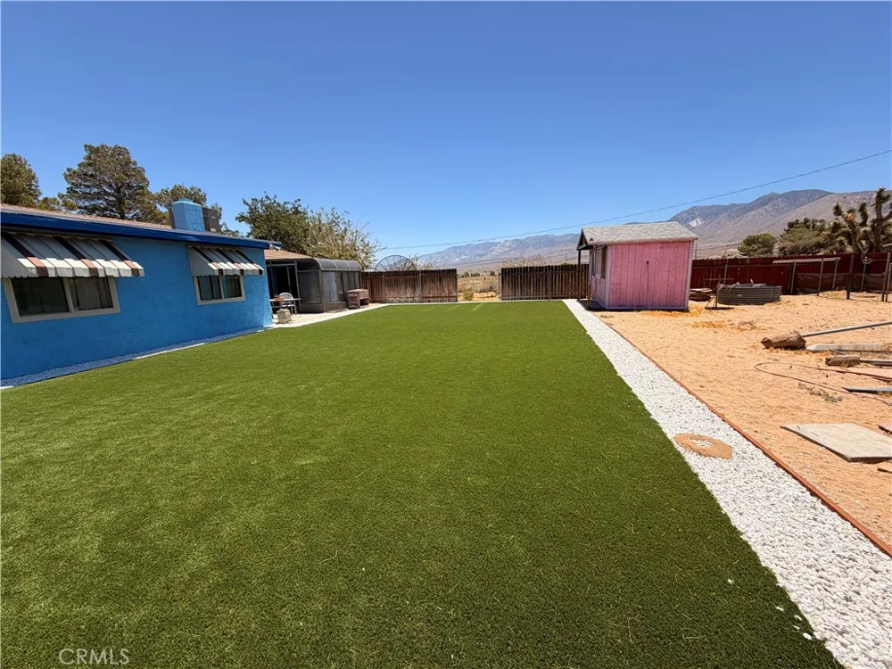 10646 Orchard Lucerne Valley, CA 92356