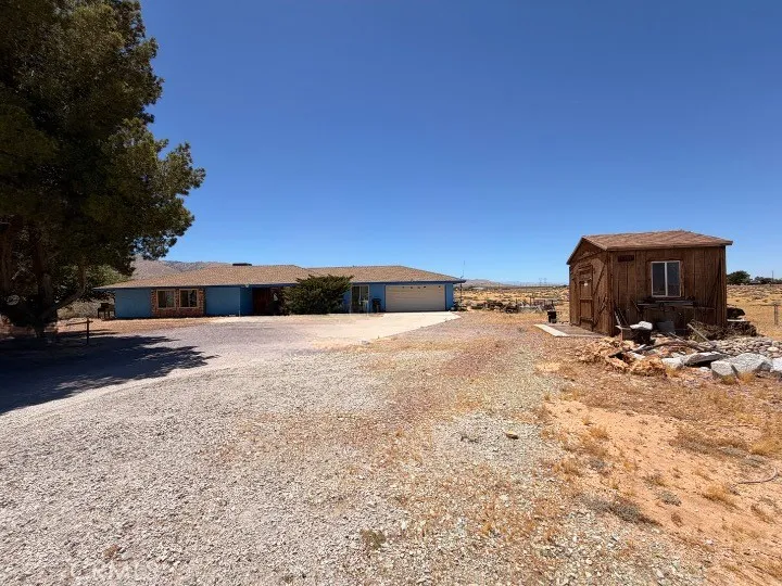 10646 Orchard Lucerne Valley, CA 92356