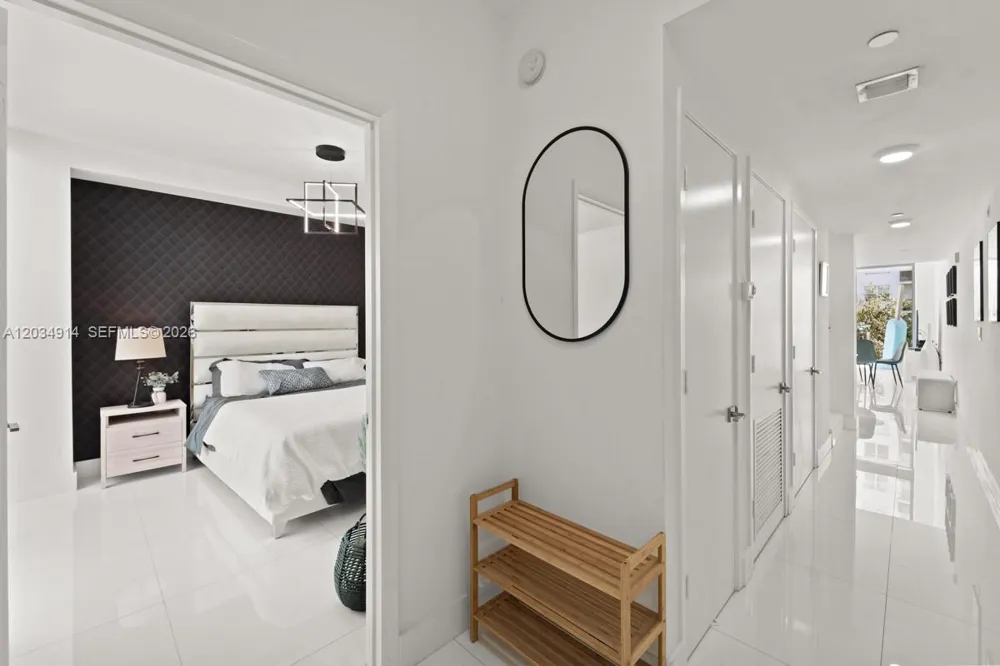 6000 Collins Ave #517 Miami Beach, FL 33140