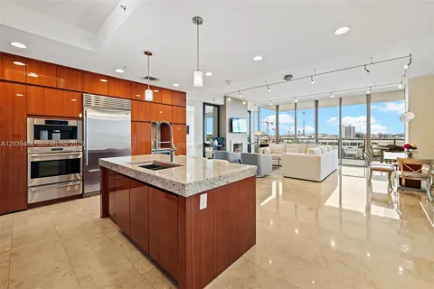 9705 Collins Ave #605N