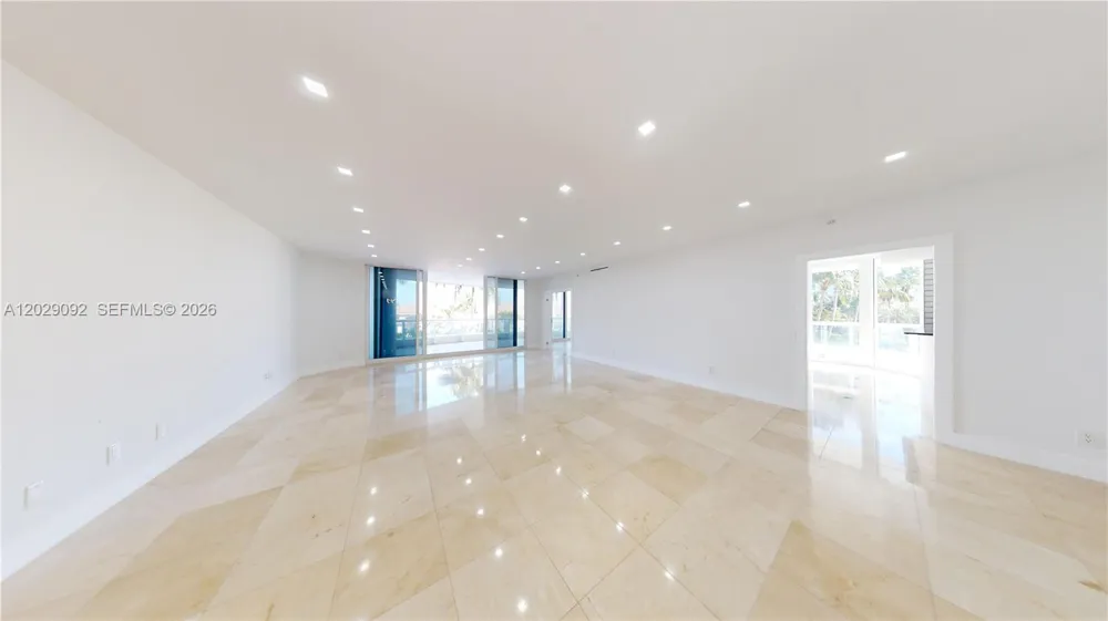 21050 NE 38th Ave #305 Aventura, FL 33180