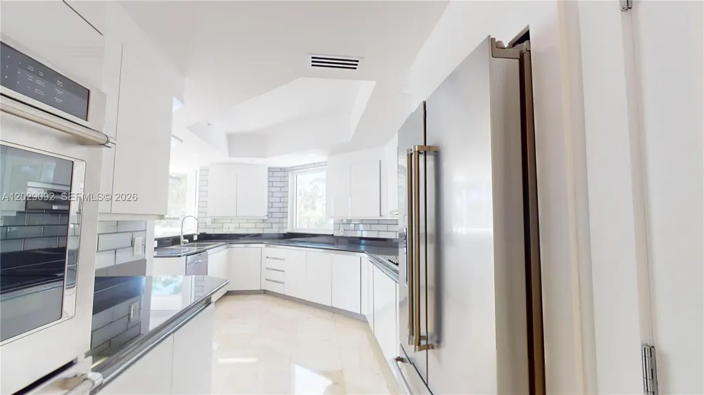 21050 NE 38th Ave #305 Aventura, FL 33180