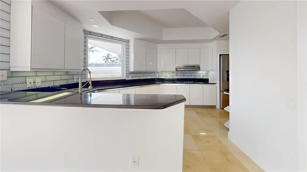 21050 NE 38th Ave #305 Aventura, FL 33180