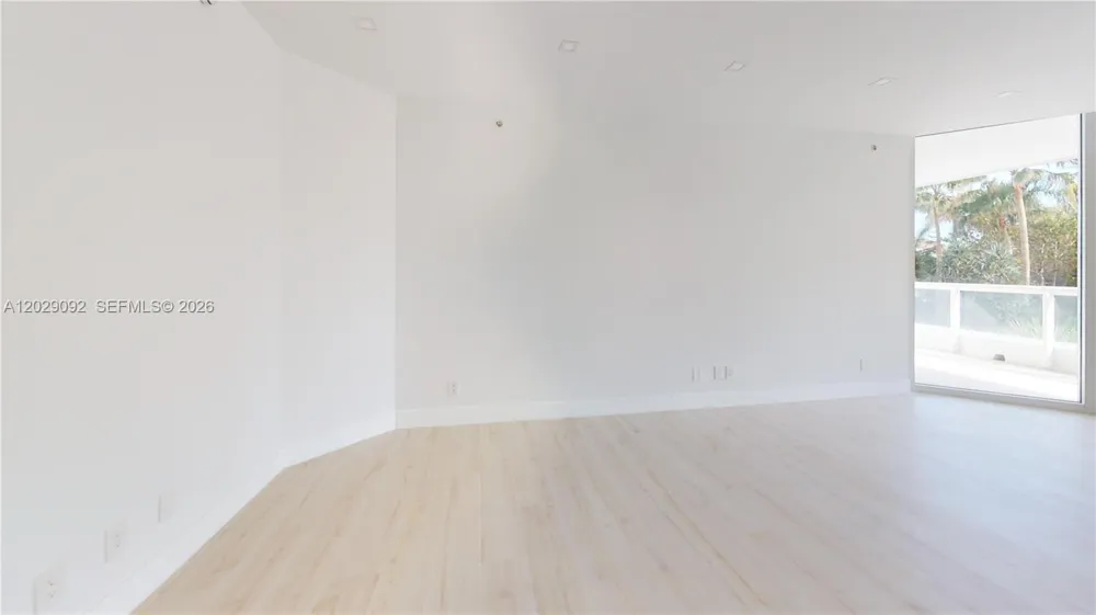 21050 NE 38th Ave #305 Aventura, FL 33180