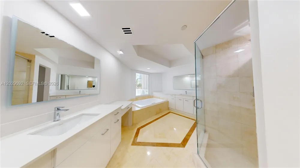 21050 NE 38th Ave #305 Aventura, FL 33180