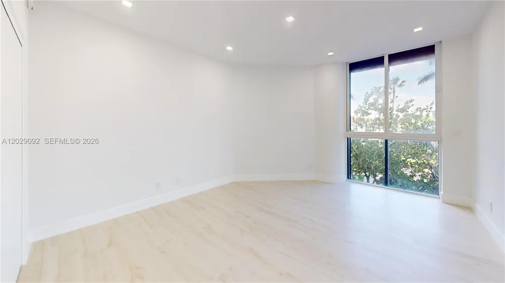 21050 NE 38th Ave #305 Aventura, FL 33180