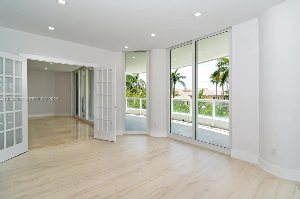 21050 NE 38th Ave #305 Aventura, FL 33180
