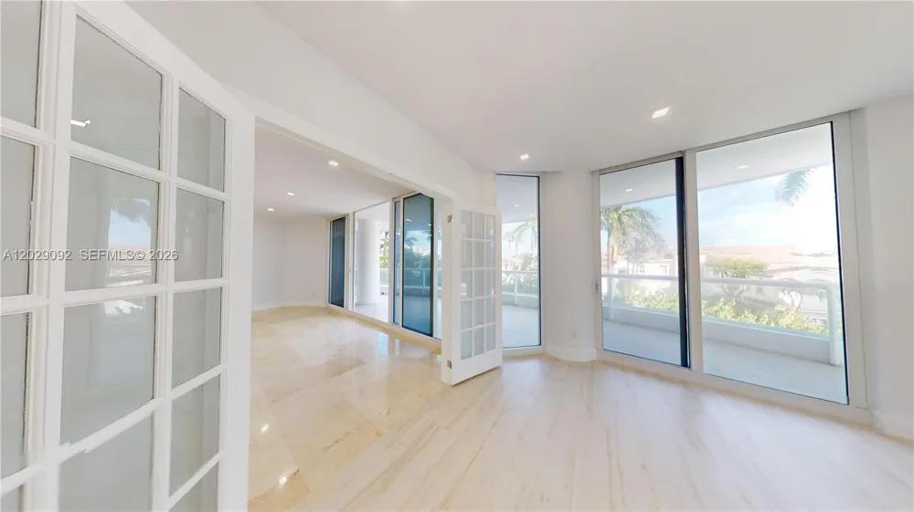 21050 NE 38th Ave #305 Aventura, FL 33180
